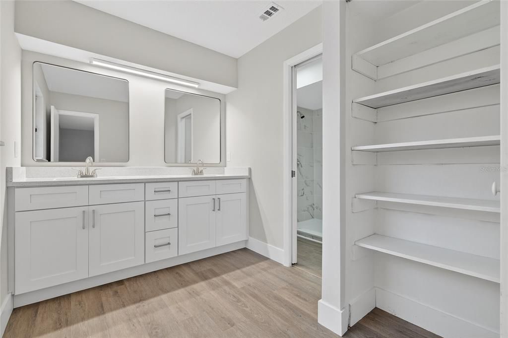 For Sale: $570,000 (3 beds, 3 baths, 2254 Square Feet)