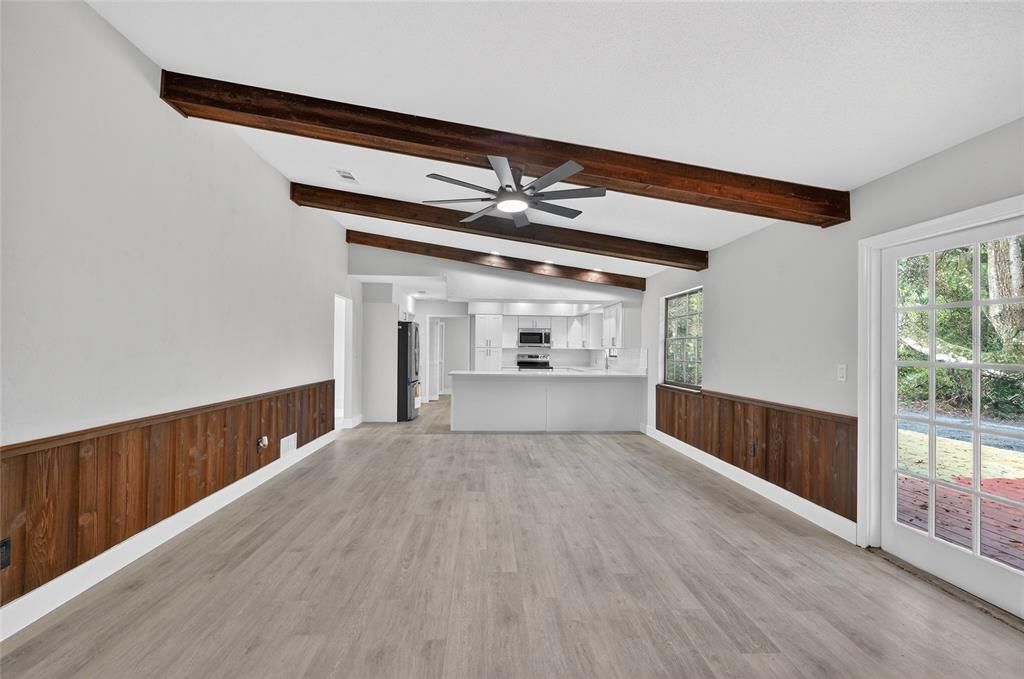 For Sale: $570,000 (3 beds, 3 baths, 2254 Square Feet)