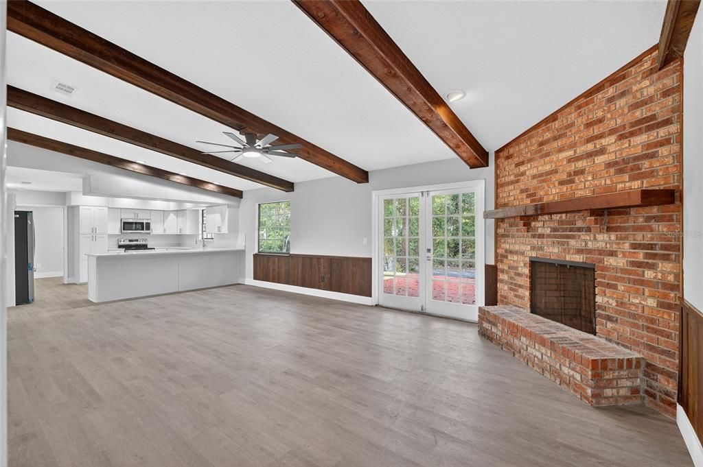 For Sale: $570,000 (3 beds, 3 baths, 2254 Square Feet)