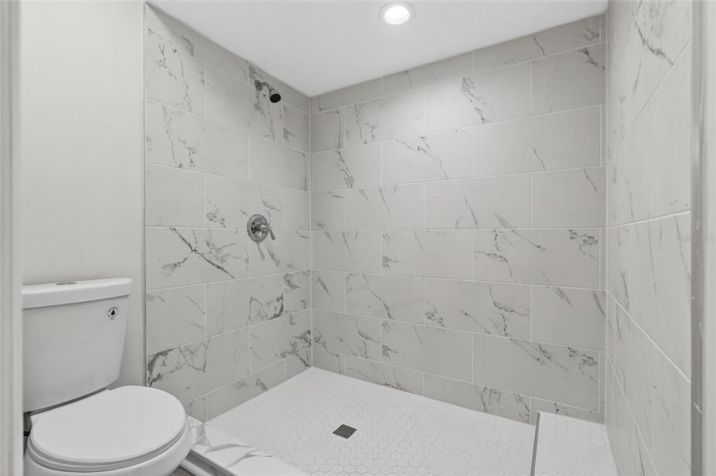 For Sale: $570,000 (3 beds, 3 baths, 2254 Square Feet)