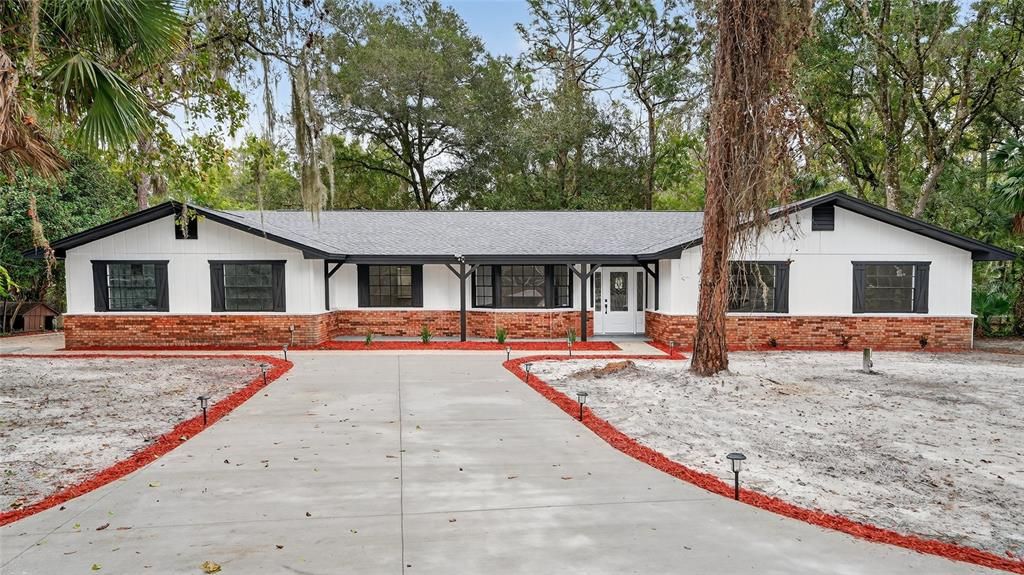 For Sale: $570,000 (3 beds, 3 baths, 2254 Square Feet)