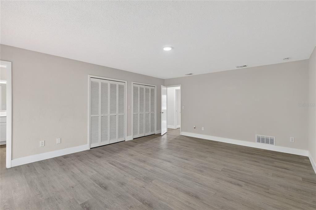 For Sale: $570,000 (3 beds, 3 baths, 2254 Square Feet)