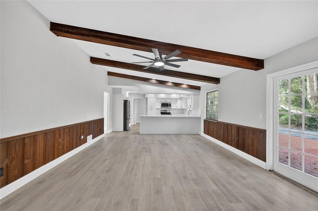 For Sale: $570,000 (3 beds, 3 baths, 2254 Square Feet)