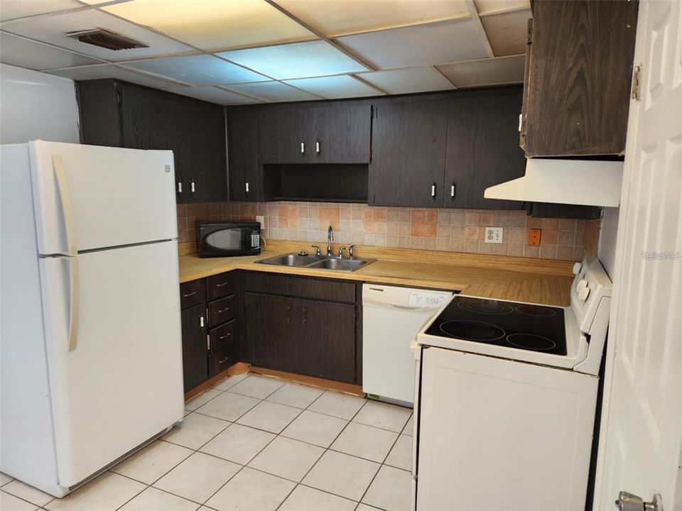 For Sale: $134,900 (3 beds, 2 baths, 1250 Square Feet)