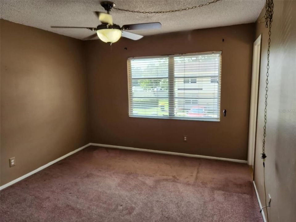 For Sale: $134,900 (3 beds, 2 baths, 1250 Square Feet)