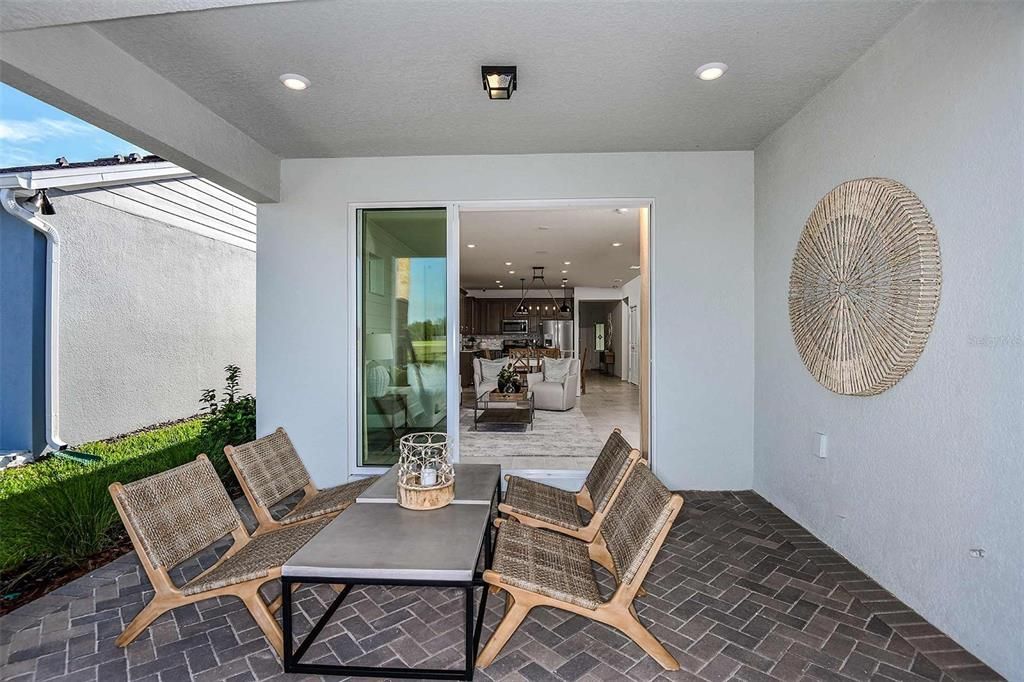 En Venta: $375,966 (3 camas, 2 baños, 1579 Pies cuadrados)