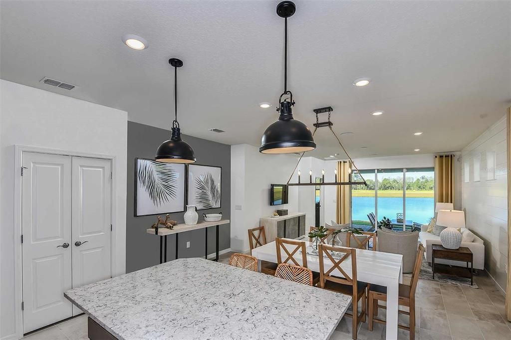 En Venta: $375,966 (3 camas, 2 baños, 1579 Pies cuadrados)