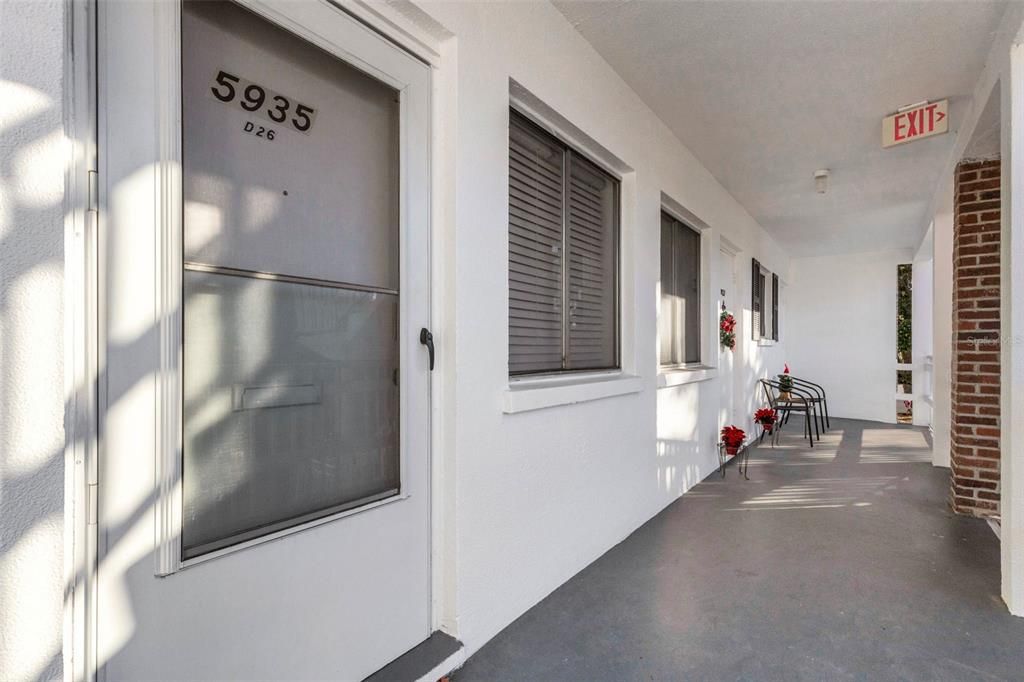 待售: $69,000 (1 贝兹, 1 浴室, 576 平方英尺)