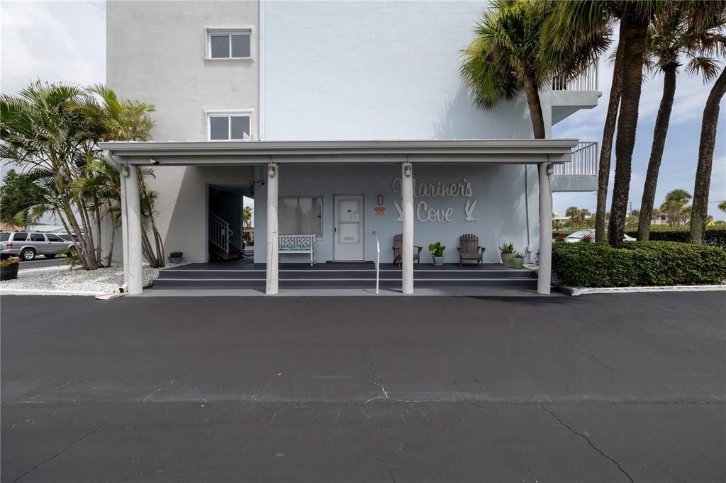 出租: $1,900 (0 贝兹, 1 浴室, 459 平方英尺)