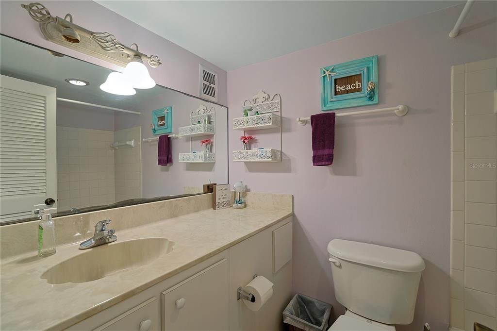 出租: $1,900 (0 贝兹, 1 浴室, 459 平方英尺)