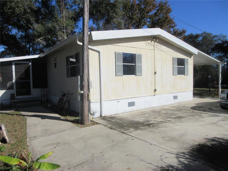 For Sale: $134,900 (3 beds, 1 baths, 958 Square Feet)