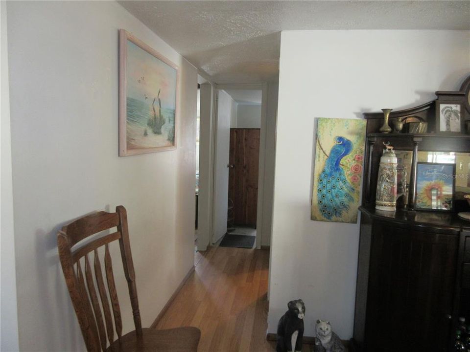 For Sale: $134,900 (3 beds, 1 baths, 958 Square Feet)