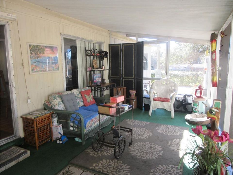 For Sale: $134,900 (3 beds, 1 baths, 958 Square Feet)