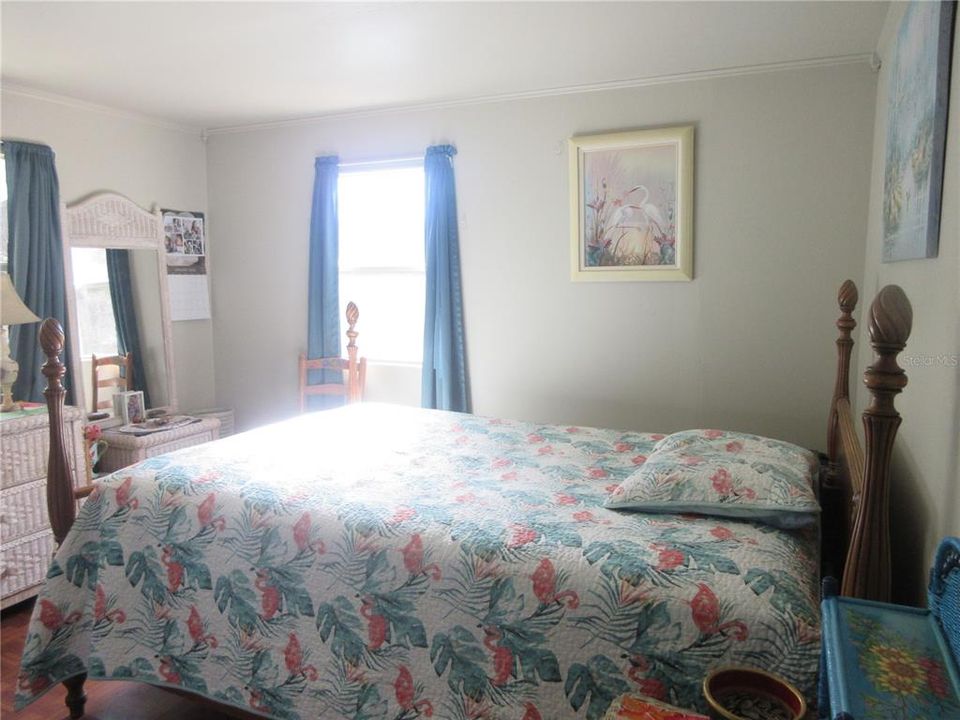 For Sale: $134,900 (3 beds, 1 baths, 958 Square Feet)