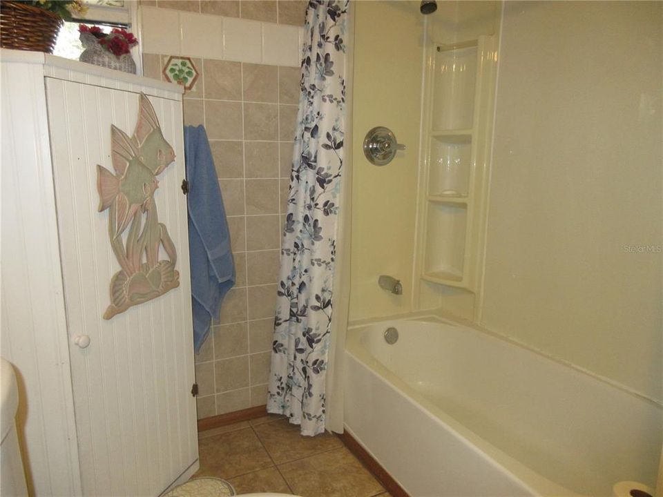 For Sale: $134,900 (3 beds, 1 baths, 958 Square Feet)