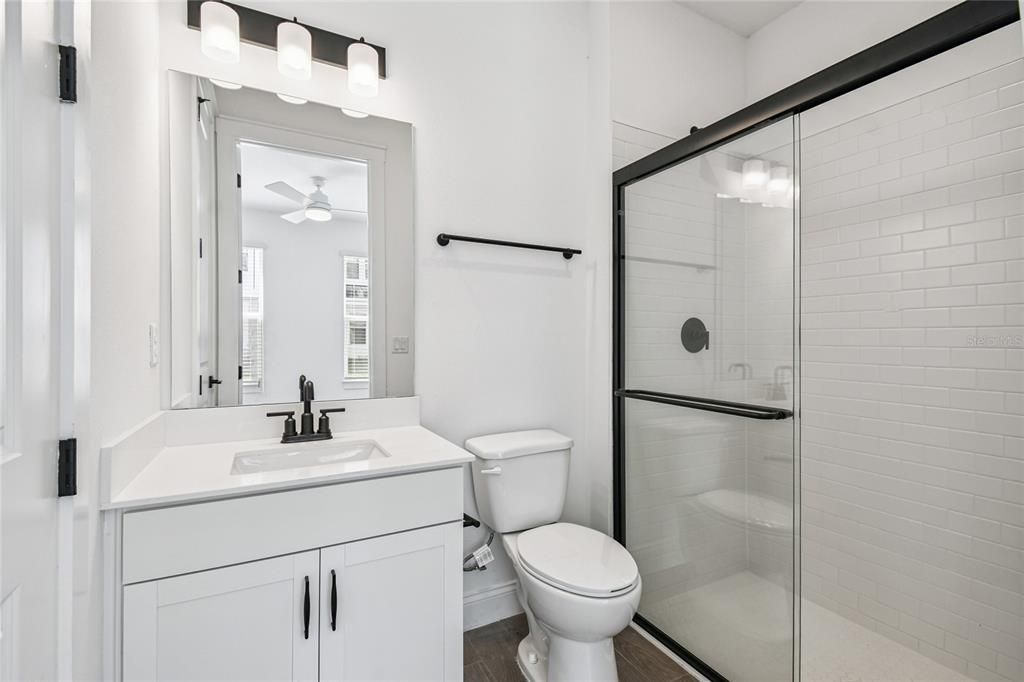 En Venta: $525,000 (4 camas, 3 baños, 2163 Pies cuadrados)