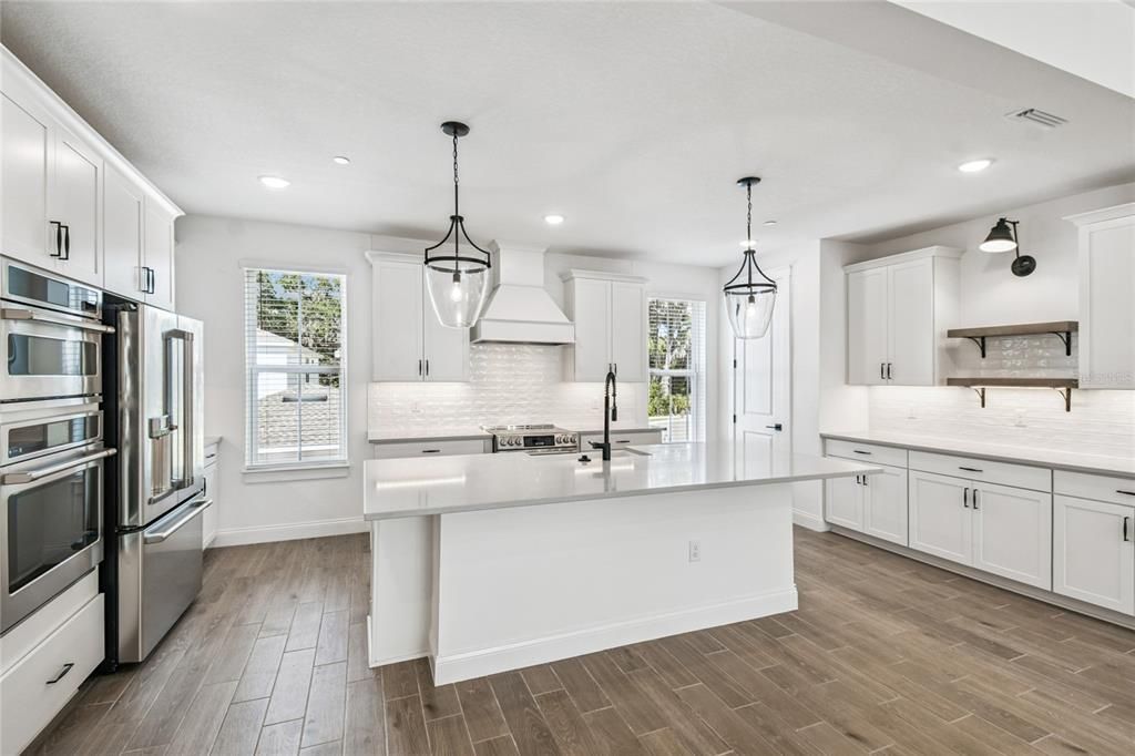 En Venta: $525,000 (4 camas, 3 baños, 2163 Pies cuadrados)