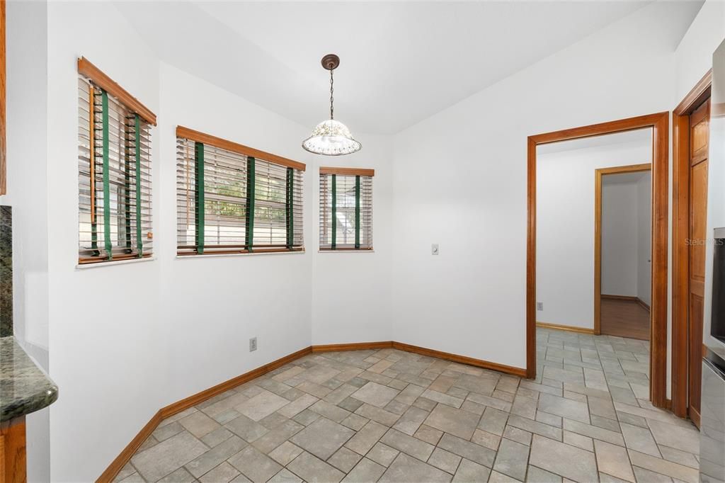 待售: $450,000 (3 贝兹, 2 浴室, 1727 平方英尺)