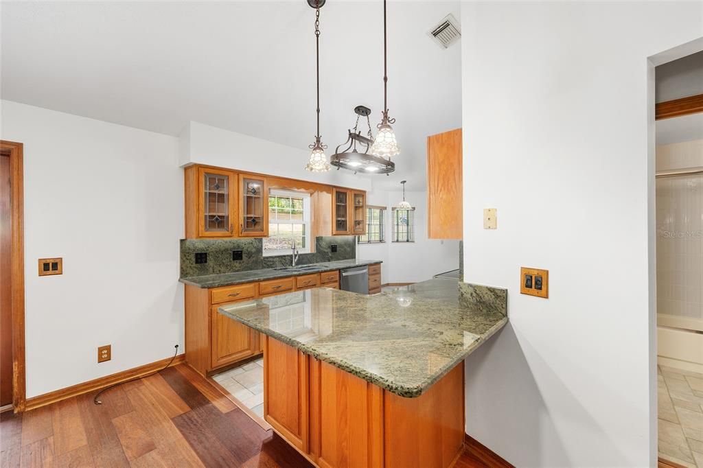 待售: $450,000 (3 贝兹, 2 浴室, 1727 平方英尺)