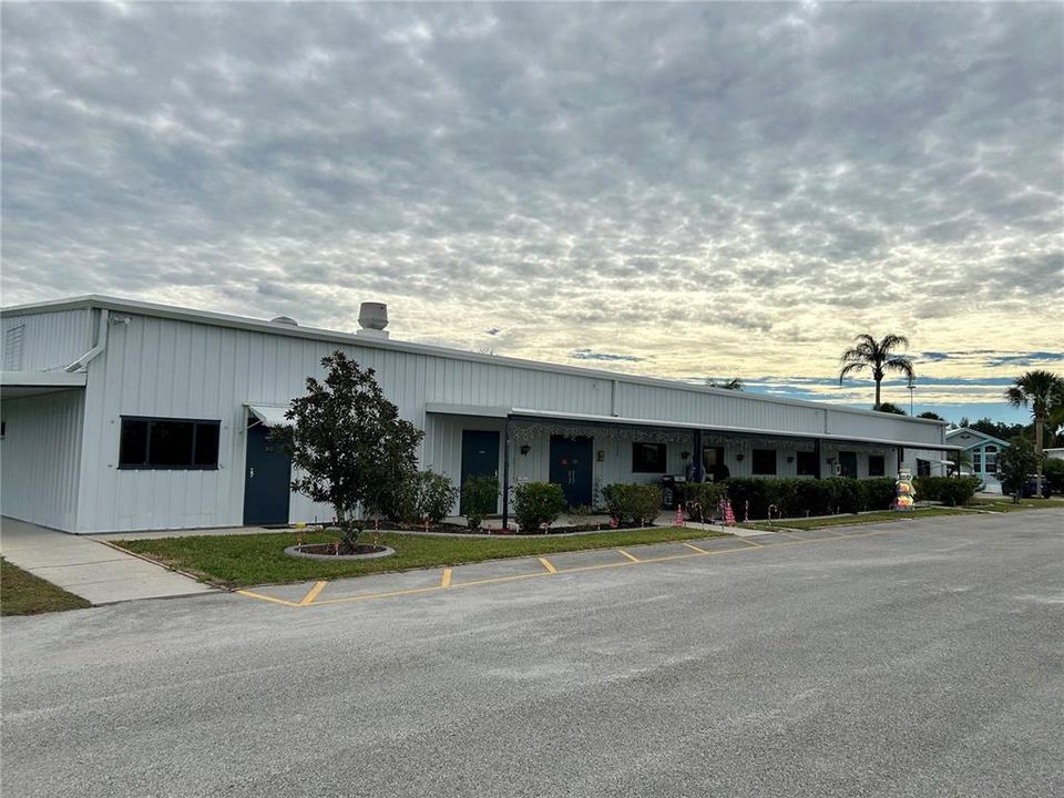 待售: $129,900 (1 贝兹, 1 浴室, 503 平方英尺)