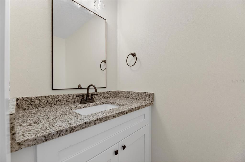 На продажу: $539,990 (3 спален, 2 ванн, 2512 Квадратных фут)