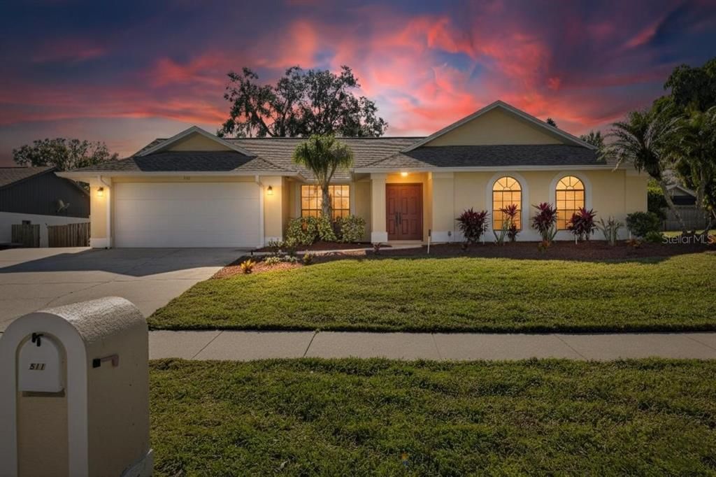 На продажу: $539,990 (3 спален, 2 ванн, 2512 Квадратных фут)