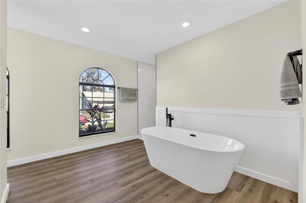 На продажу: $539,990 (3 спален, 2 ванн, 2512 Квадратных фут)