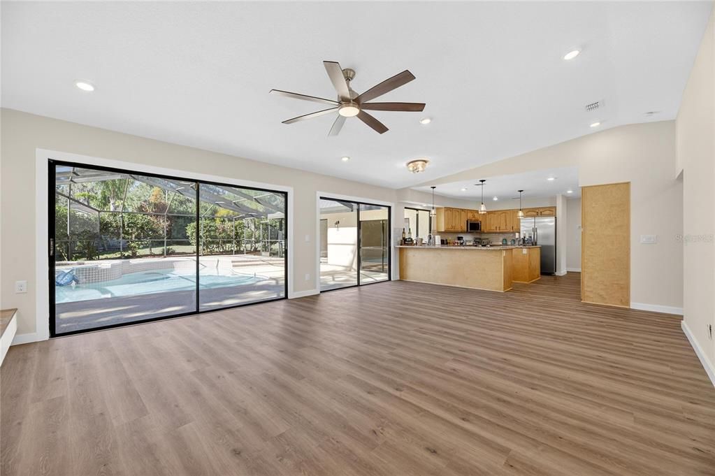 На продажу: $539,990 (3 спален, 2 ванн, 2512 Квадратных фут)