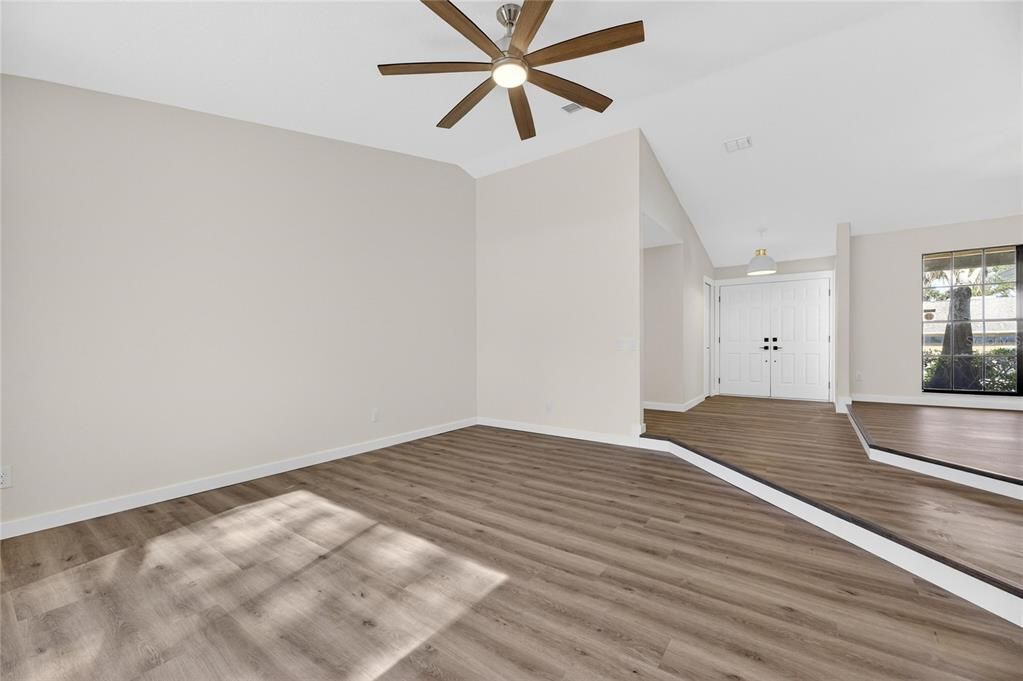 На продажу: $539,990 (3 спален, 2 ванн, 2512 Квадратных фут)