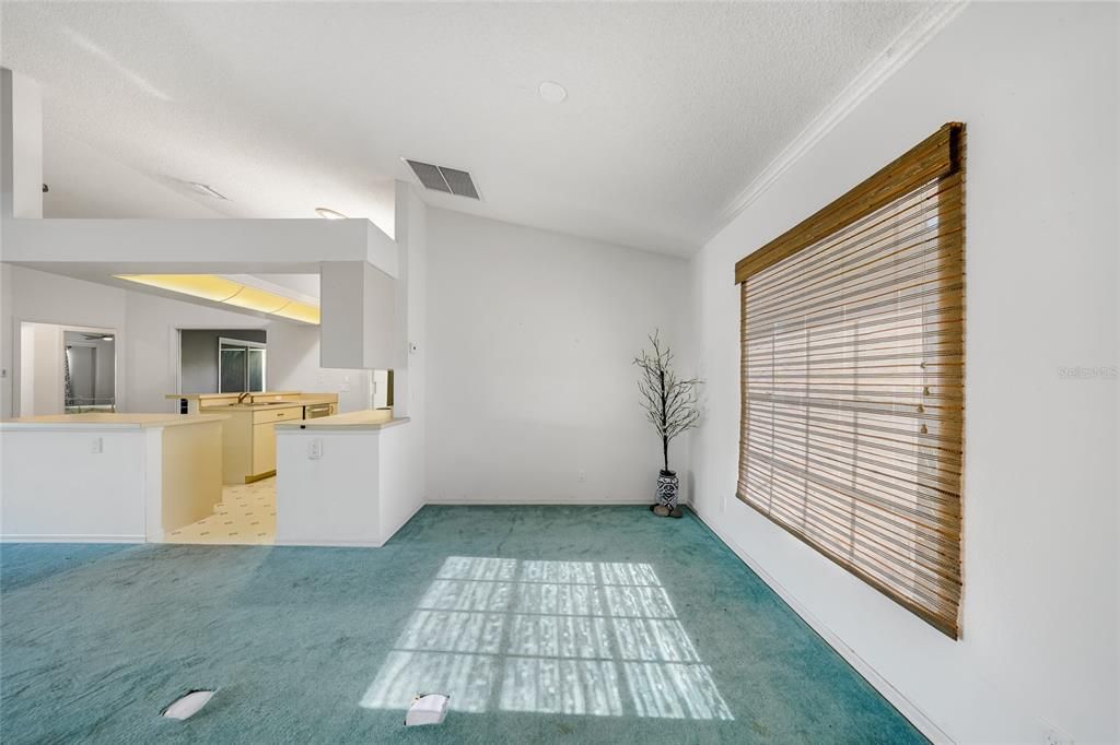 На продажу: $350,000 (3 спален, 2 ванн, 1706 Квадратных фут)