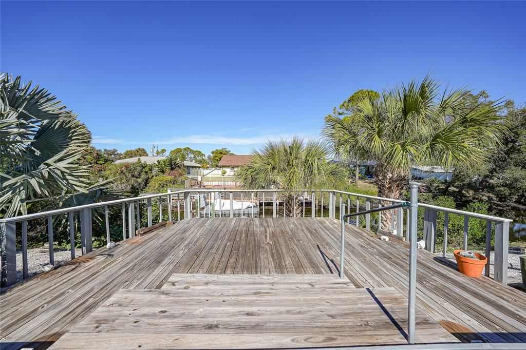 На продажу: $350,000 (3 спален, 2 ванн, 1706 Квадратных фут)