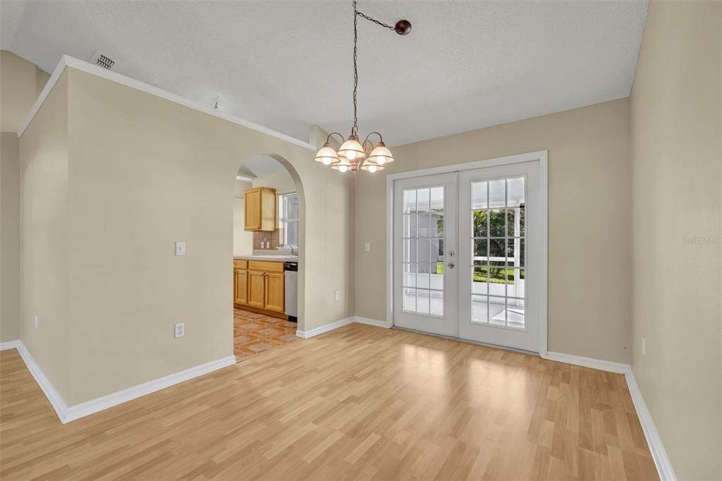 For Sale: $480,000 (4 beds, 2 baths, 1888 Square Feet)