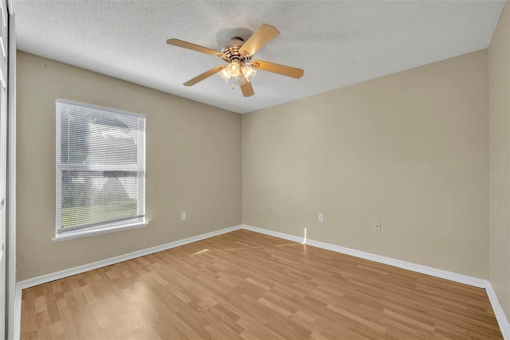 For Sale: $480,000 (4 beds, 2 baths, 1888 Square Feet)