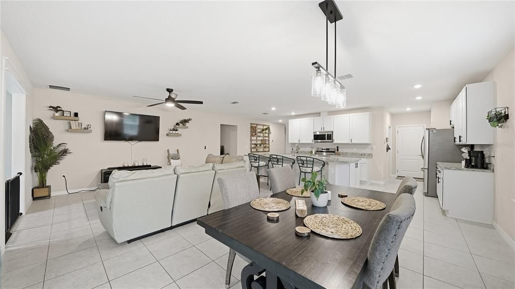 For Sale: $449,000 (3 beds, 2 baths, 1998 Square Feet)