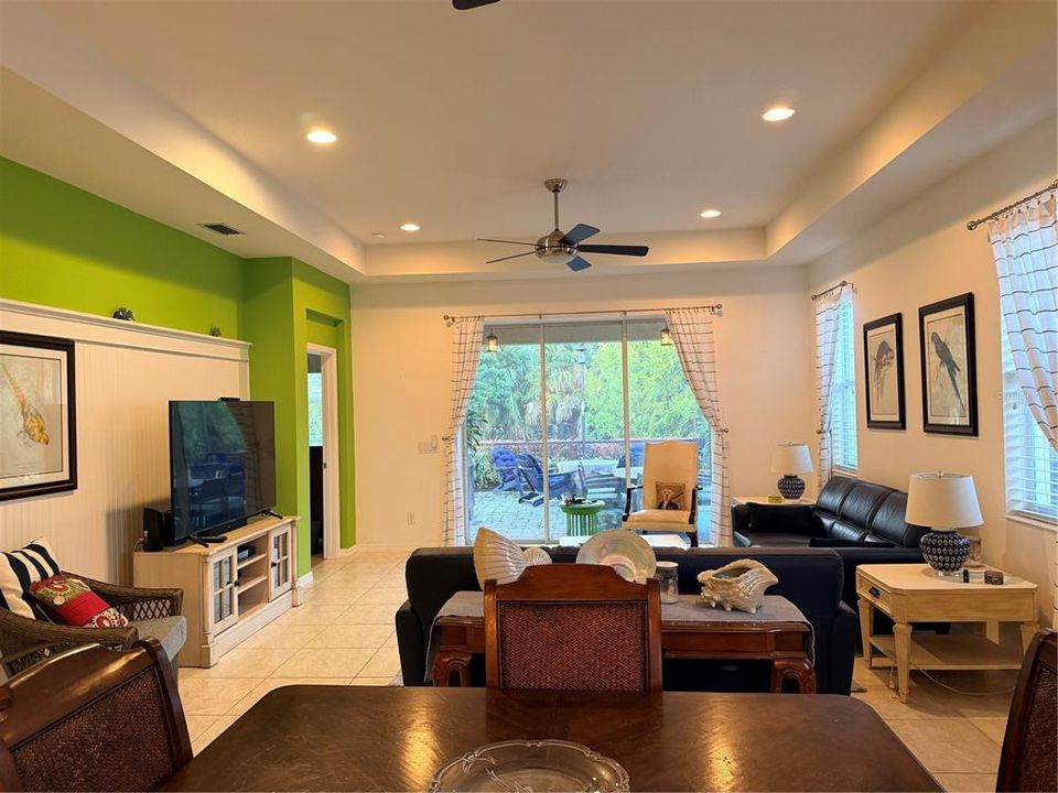 For Rent: $2,750 (2 beds, 2 baths, 1428 Square Feet)