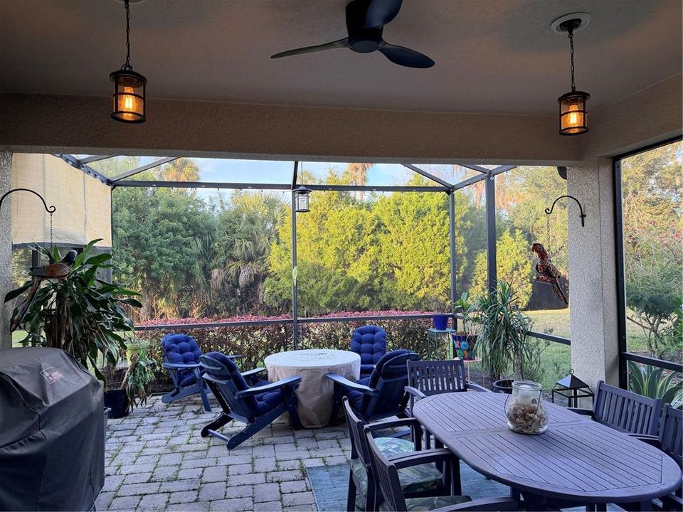 For Rent: $2,750 (2 beds, 2 baths, 1428 Square Feet)