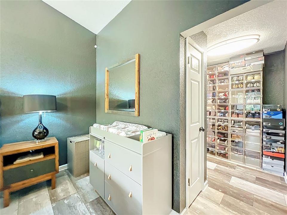 For Sale: $349,900 (3 beds, 2 baths, 1529 Square Feet)