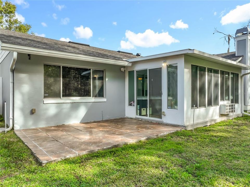 For Sale: $349,900 (3 beds, 2 baths, 1529 Square Feet)