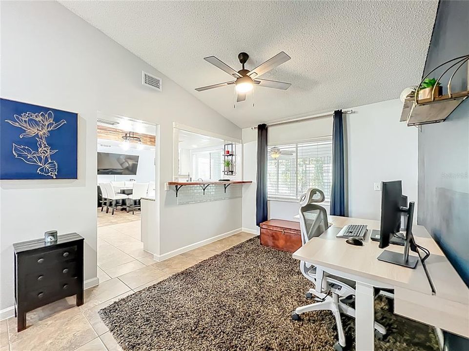 For Sale: $349,900 (3 beds, 2 baths, 1529 Square Feet)