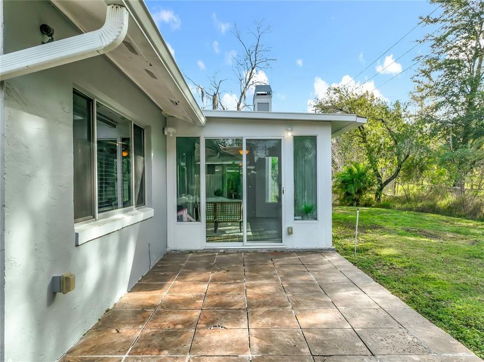 For Sale: $349,900 (3 beds, 2 baths, 1529 Square Feet)