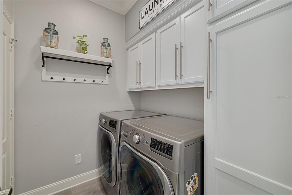 For Sale: $419,900 (3 beds, 2 baths, 1578 Square Feet)