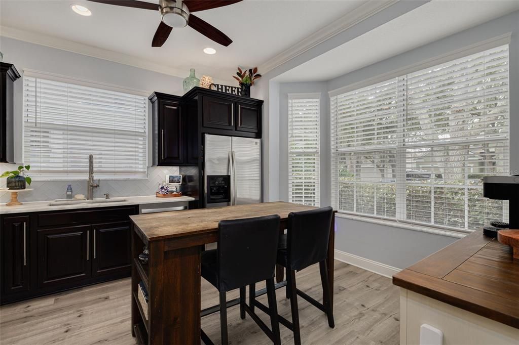 For Sale: $419,900 (3 beds, 2 baths, 1578 Square Feet)