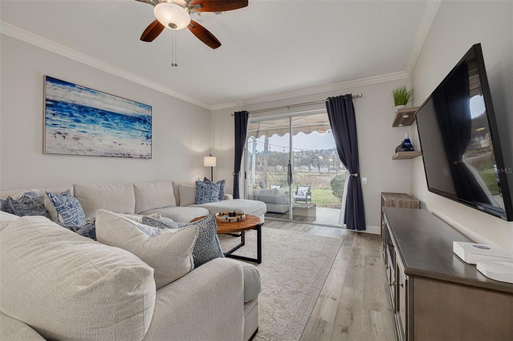 For Sale: $419,900 (3 beds, 2 baths, 1578 Square Feet)