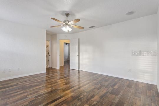 En Venta: $419,900 (4 camas, 2 baños, 1910 Pies cuadrados)