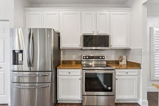 En Venta: $419,900 (4 camas, 2 baños, 1910 Pies cuadrados)