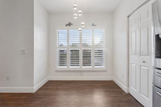 En Venta: $419,900 (4 camas, 2 baños, 1910 Pies cuadrados)