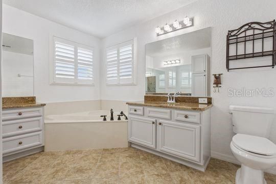 En Venta: $419,900 (4 camas, 2 baños, 1910 Pies cuadrados)