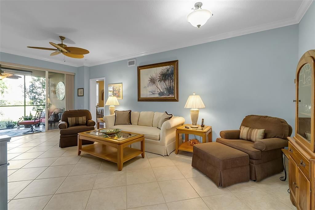 待售: $450,000 (3 贝兹, 2 浴室, 1621 平方英尺)