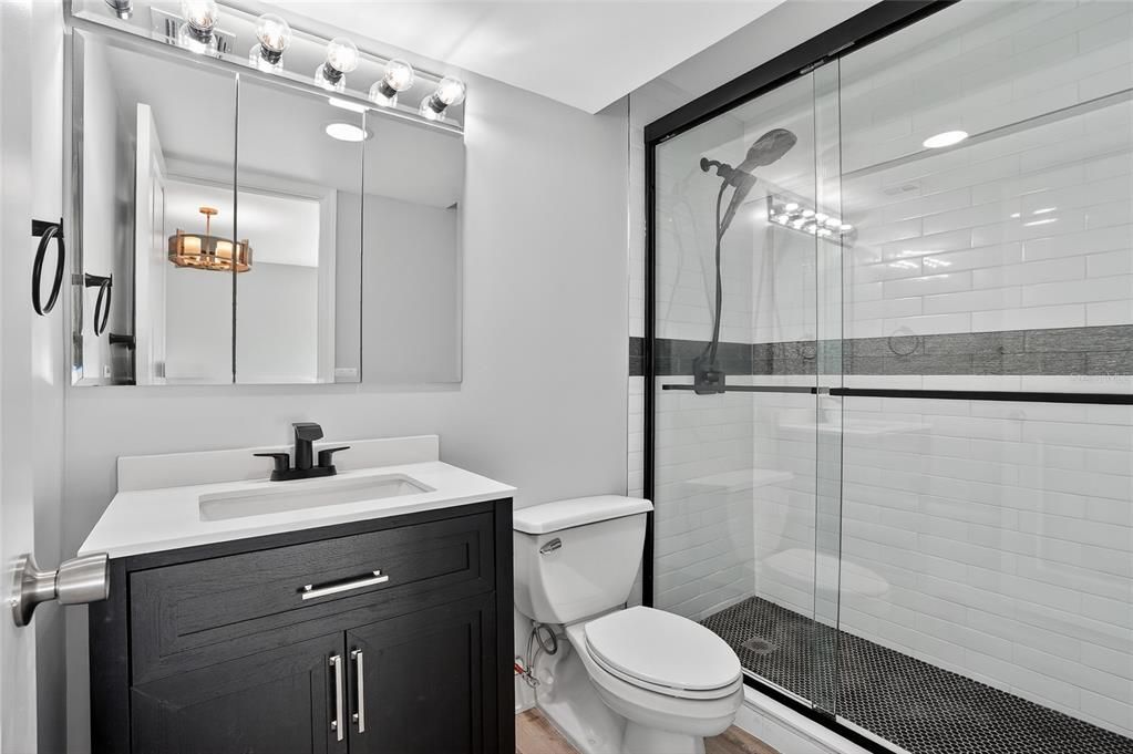 На продажу: $569,000 (2 спален, 2 ванн, 1118 Квадратных фут)