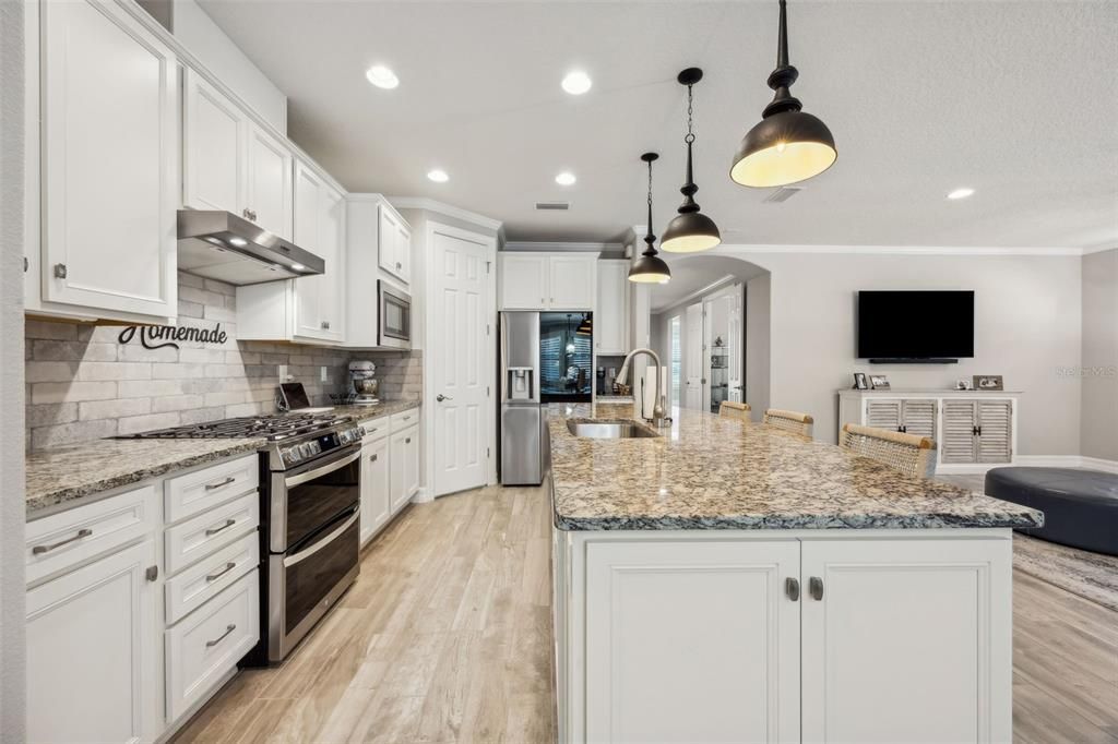 待售: $530,000 (2 贝兹, 2 浴室, 1850 平方英尺)